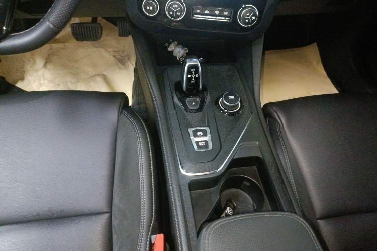 Used Lynk & Co 03 2021 1.5TD DCT JingPlus Gear Lever