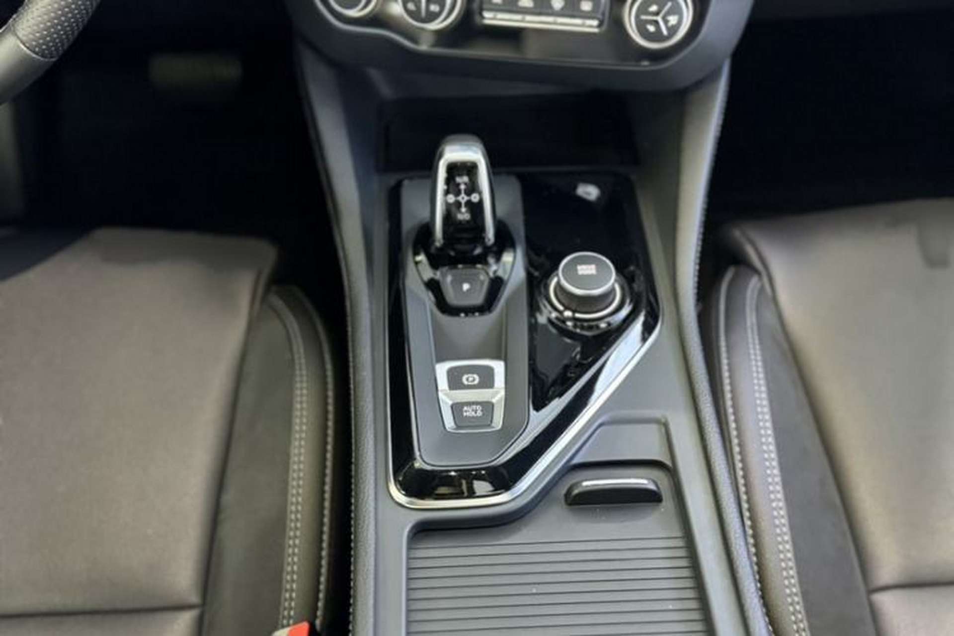 Used Lynk & Co 03 2021 1.5TD DCT JingPlus Gear Lever