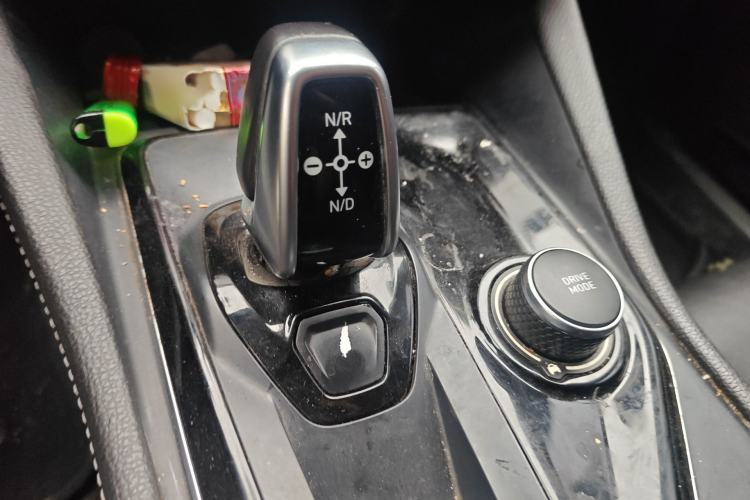Used Lynk & Co 03 2021 1.5TD DCT JingPlus Gear Lever