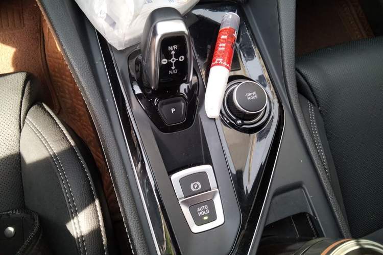 Used Lynk & Co 03 2021 2.0TD Automatic Trendy Champion Edition Gear Lever