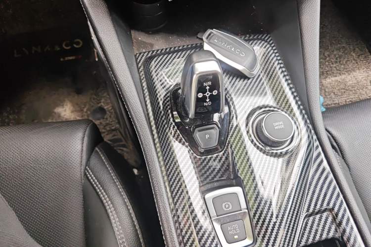 Used Lynk & Co 03 2021 2.0TD Automatic Trendy Champion Edition Gear Lever