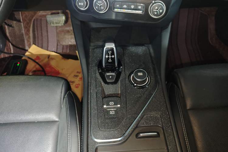 Used Lynk & Co 03 2021 2.0TD Automatic Trendy Champion Edition Gear Lever