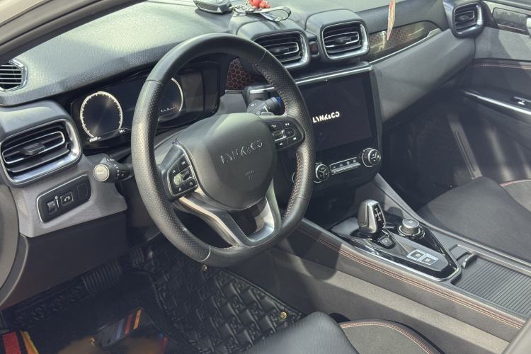 Used Lynk & Co 03 2021 2.0TD Automatic Trendy Champion Edition Interior 2