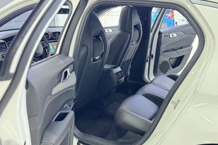 Used Lynk & Co 03 2021 1.5TD DCT JingPlus Interior 7