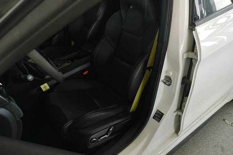 Used Lynk & Co 03 2021 2.0TD Automatic Trendy Champion Edition Left Front Seat