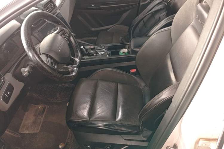 Used Lynk & Co 03 2021 1.5TD DCT JingPro Left Front Seat