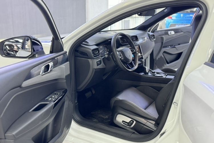 Used Lynk & Co 03 2021 1.5TD DCT JingPlus Left Front Seat
