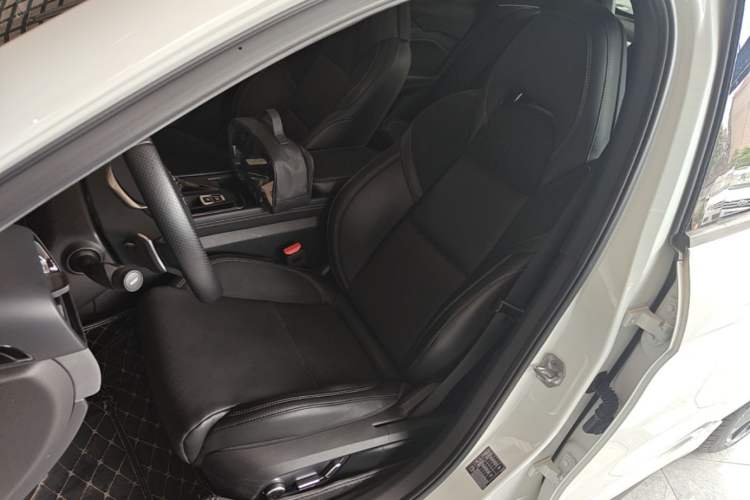 Used Lynk & Co 03 2021 2.0TD Automatic Trendy Champion Edition Left Front Seat