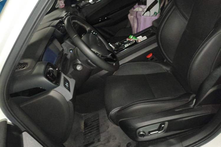 Used Lynk & Co 03 2021 2.0TD Automatic Trendy Champion Edition Left Front Seat