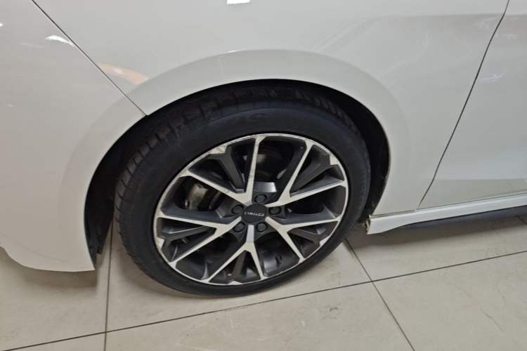 Used Lynk & Co 03 2021 1.5TD DCT Jing Champion Edition Left Front Wheel Hub