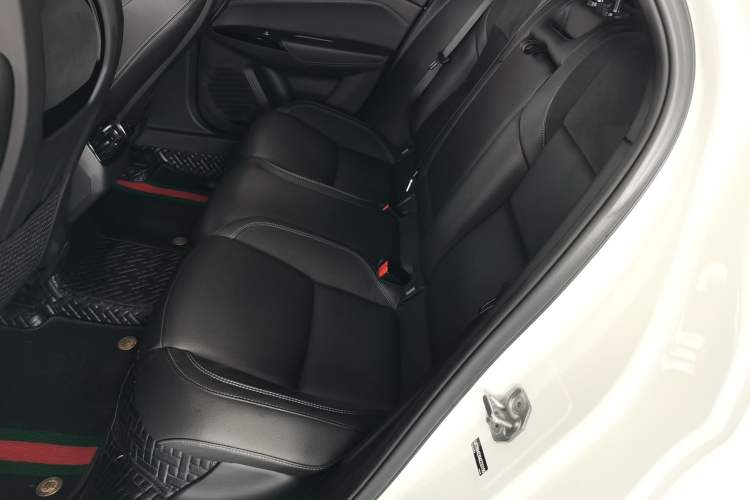 Used Lynk & Co 03 2021 1.5TD DCT JingPlus Left Rear Seat
