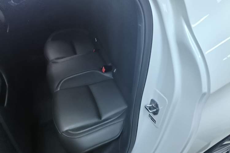 Used Lynk & Co 03 2021 1.5TD DCT JingPlus Left Rear Seat