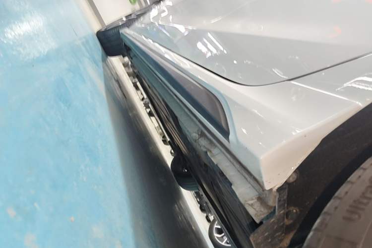 Used Lynk & Co 03 2021 1.5TD DCT Jing Champion Edition Left Side Sill