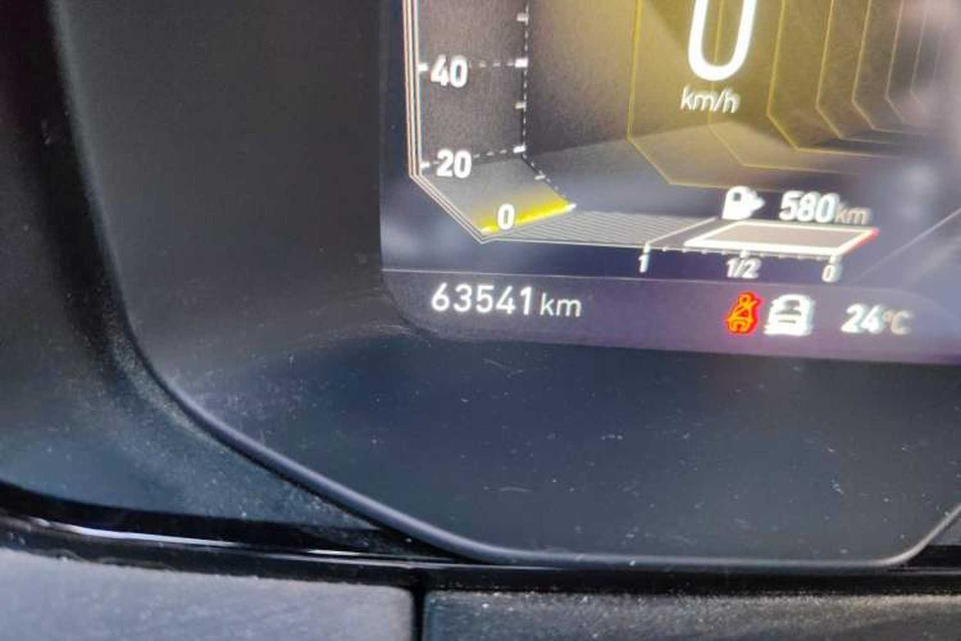 Used Lynk & Co 03 2021 1.5TD DCT JingPlus Odometer Close Up