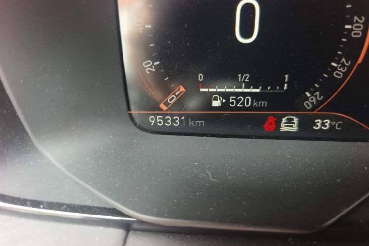 Used Lynk & Co 03 2021 1.5TD DCT Jing Champion Edition Odometer Close Up