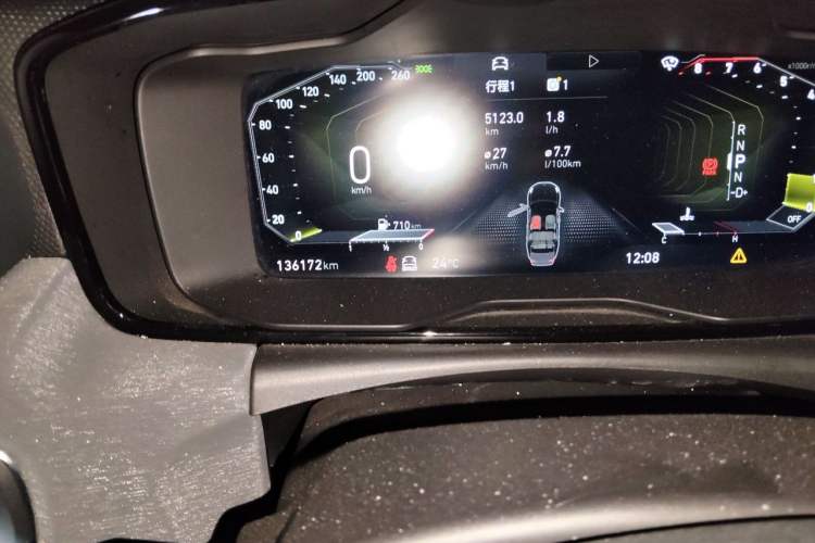 Used Lynk & Co 03 2021 1.5TD DCT Jing Champion Edition Odometer Close Up