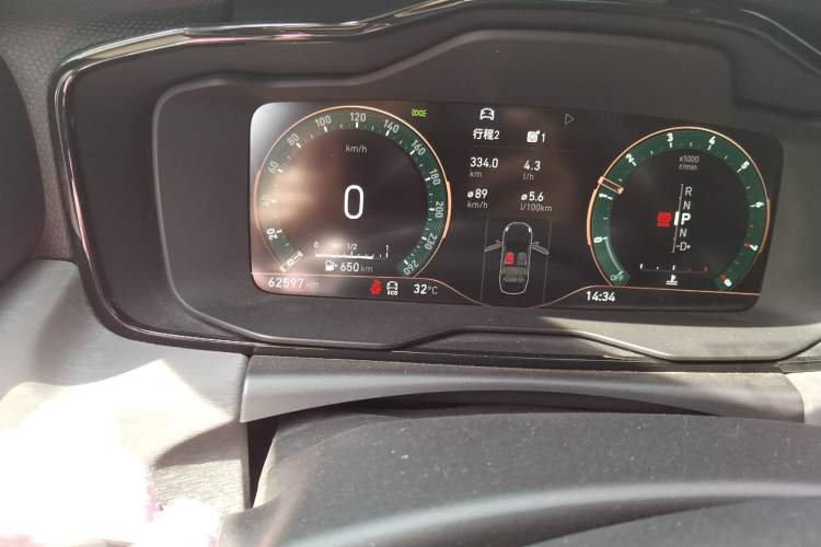 Used Lynk & Co 03 2021 2.0TD Automatic Trendy Champion Edition Odometer Close Up