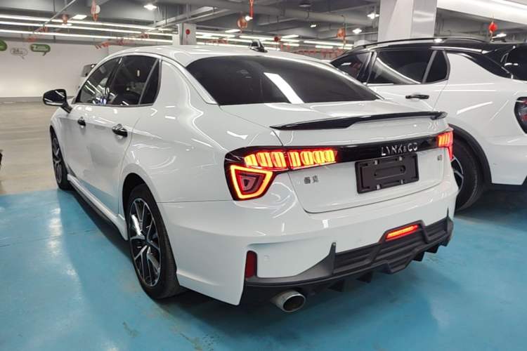Used Lynk & Co 03 2021 1.5TD DCT Jing Champion Edition Rear Left 45 Deg