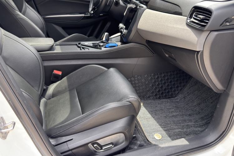 Used Lynk & Co 03 2021 1.5TD DCT Jing Champion Edition Right Front Seat