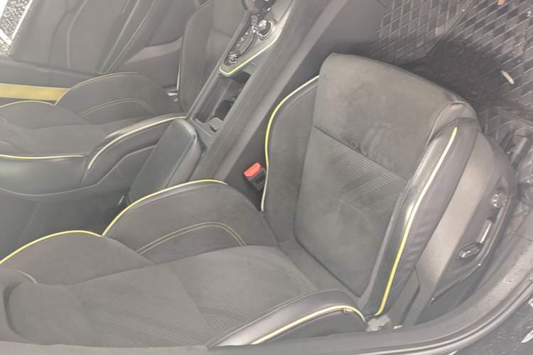 Used Lynk & Co 03 2021 03+ 2.0TD Automatic Wind-Chasing Edition Right Front Seat