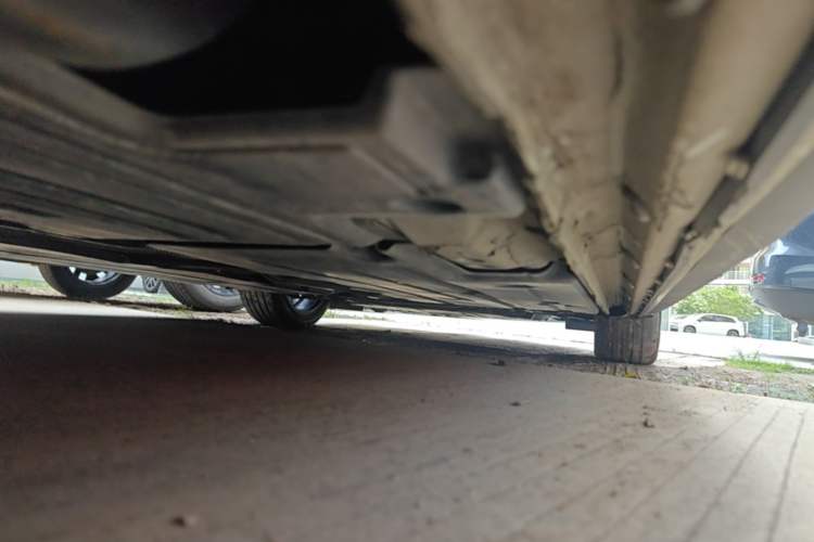 Used Lynk & Co 03 2021 1.5TD DCT Jing Champion Edition Right Side Sill