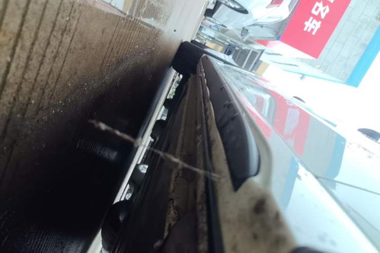 Used Lynk & Co 03 2021 2.0TD Automatic Jing Plus Right Side Sill