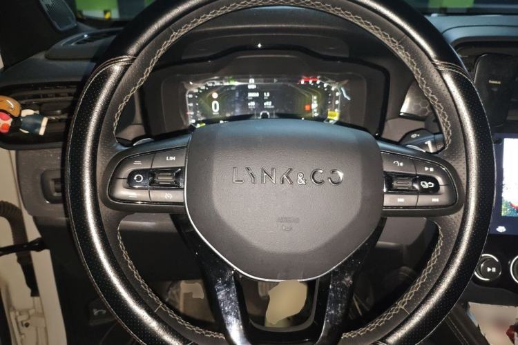 Used Lynk & Co 03 2021 2.0TD Automatic Trendy Champion Edition Steering Wheel