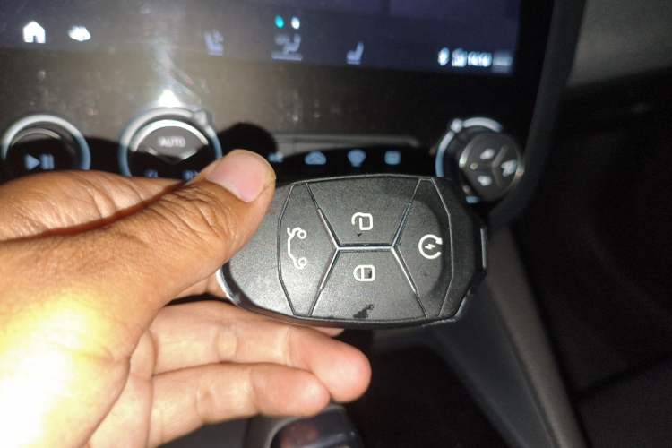 Used Lynk & Co 03 2021 2.0TD Automatic Trendy Champion Edition Vehicle Key