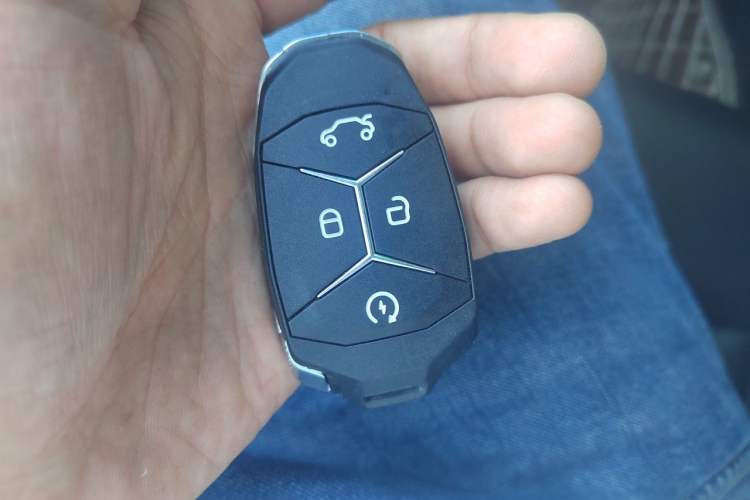 Used Lynk & Co 03 2021 2.0TD Automatic Jing Plus Vehicle Key