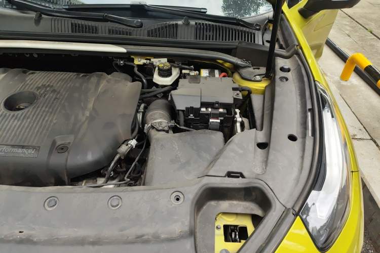 Used Lynk & Co 03 2021 03+ 2.0TD Automatic Wind-Chasing Edition Engine Bay Left
