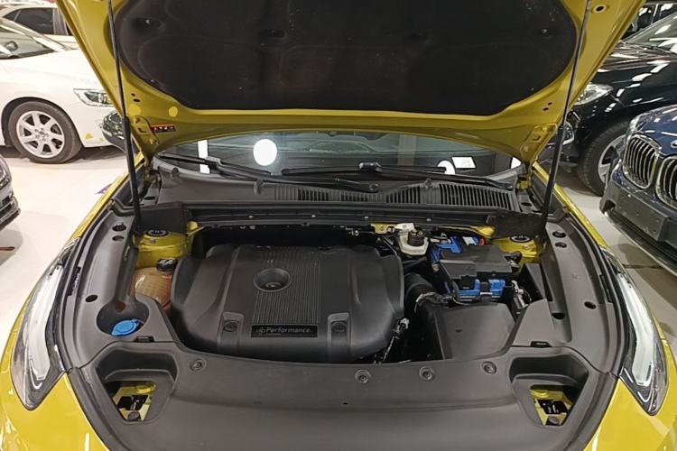 Used Lynk & Co 03 2021 03+ 2.0TD Automatic Wind-Chasing Edition Engine Bay