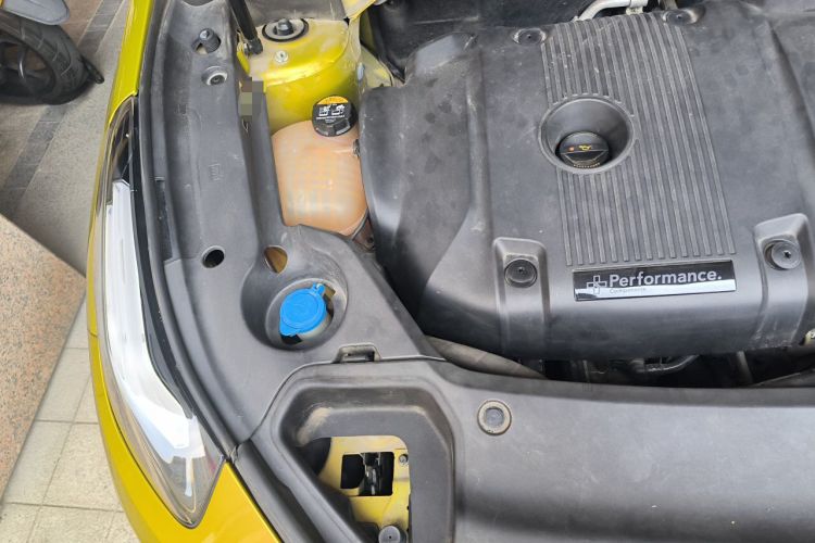 Used Lynk & Co 03 2021 03+ 2.0TD Automatic Wind-Chasing Edition Engine Bay Right