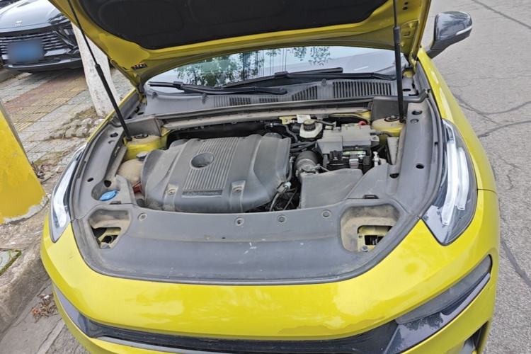 Used Lynk & Co 03 2021 03+ 2.0TD Automatic Wind-Chasing Edition Engine Bay