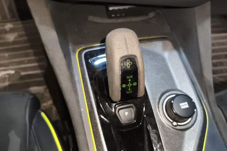 Used Lynk & Co 03 2021 03+ 2.0TD Automatic Wind-Chasing Edition Gear Lever