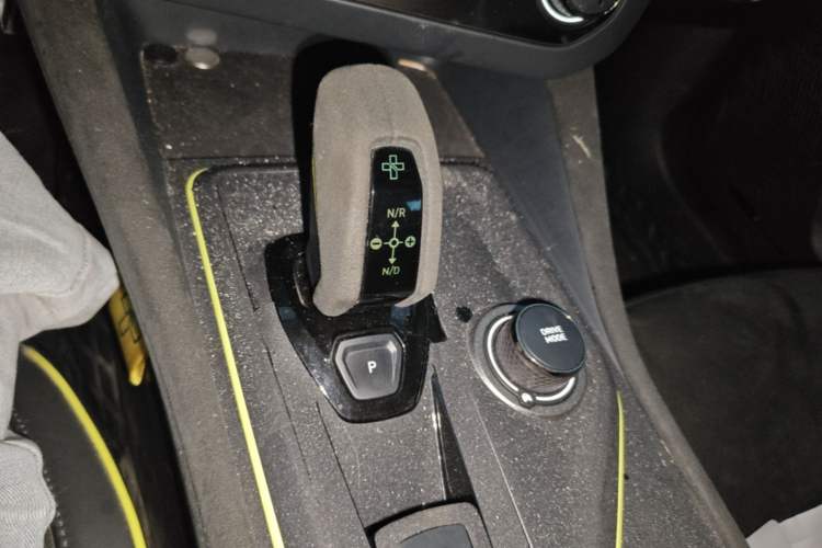 Used Lynk & Co 03 2021 03+ 2.0TD Automatic Wind-Chasing Edition Gear Lever
