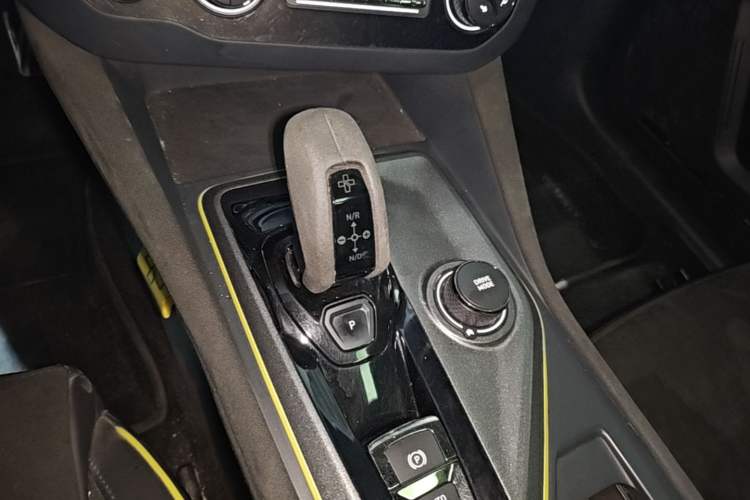 Used Lynk & Co 03 2021 03+ 2.0TD Automatic Wind-Chasing Edition Gear Lever