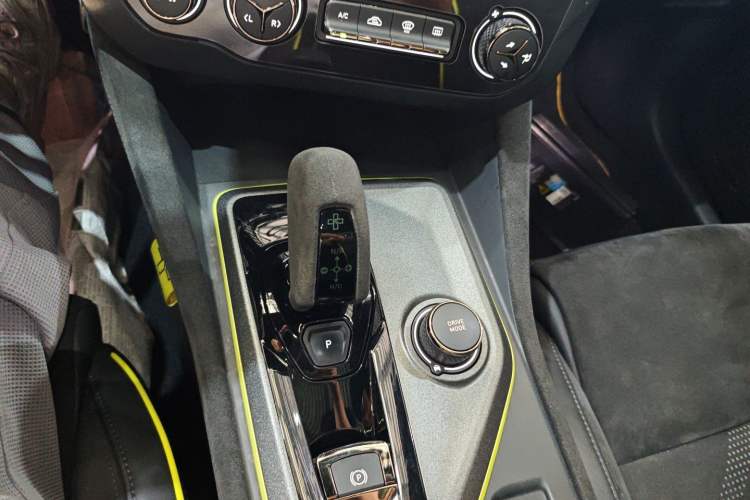 Used Lynk & Co 03 2021 03+ 2.0TD Automatic Wind-Chasing Edition Gear Lever