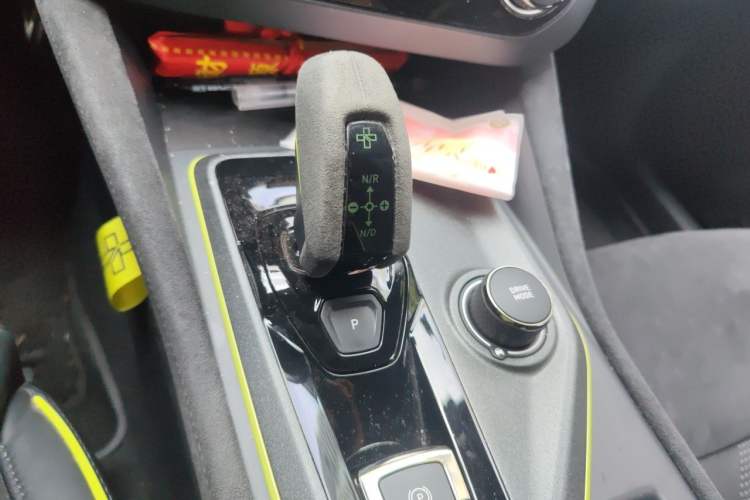 Used Lynk & Co 03 2021 03+ 2.0TD Automatic Wind-Chasing Edition Gear Lever