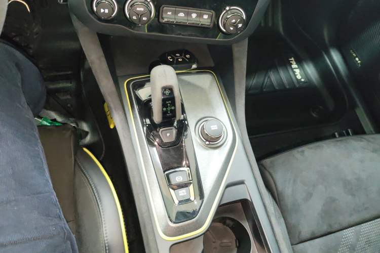 Used Lynk & Co 03 2021 03+ 2.0TD Automatic Wind-Chasing Edition Gear Lever