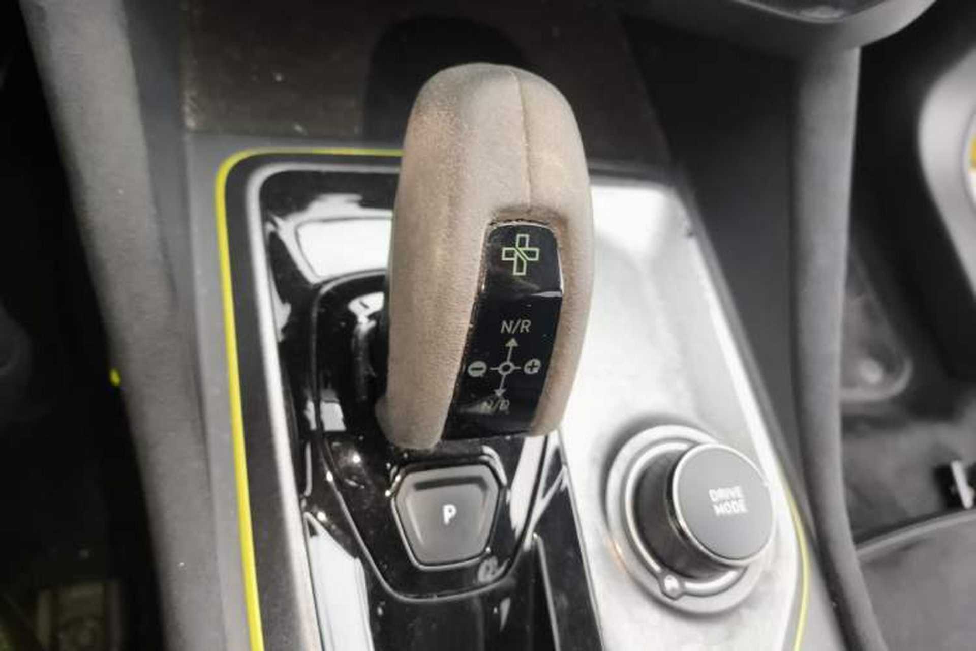 Used Lynk & Co 03 2021 03+ 2.0TD Automatic Wind-Chasing Edition Gear Lever
