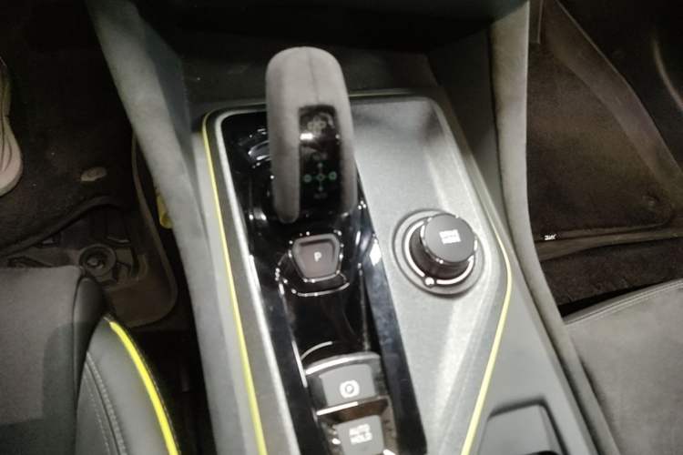 Used Lynk & Co 03 2021 03+ 2.0TD Automatic Wind-Chasing Edition Gear Lever