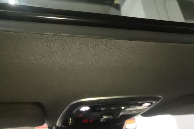 Used Lynk & Co 03 2021 03+ 2.0TD Automatic Wind-Chasing Edition Headliner