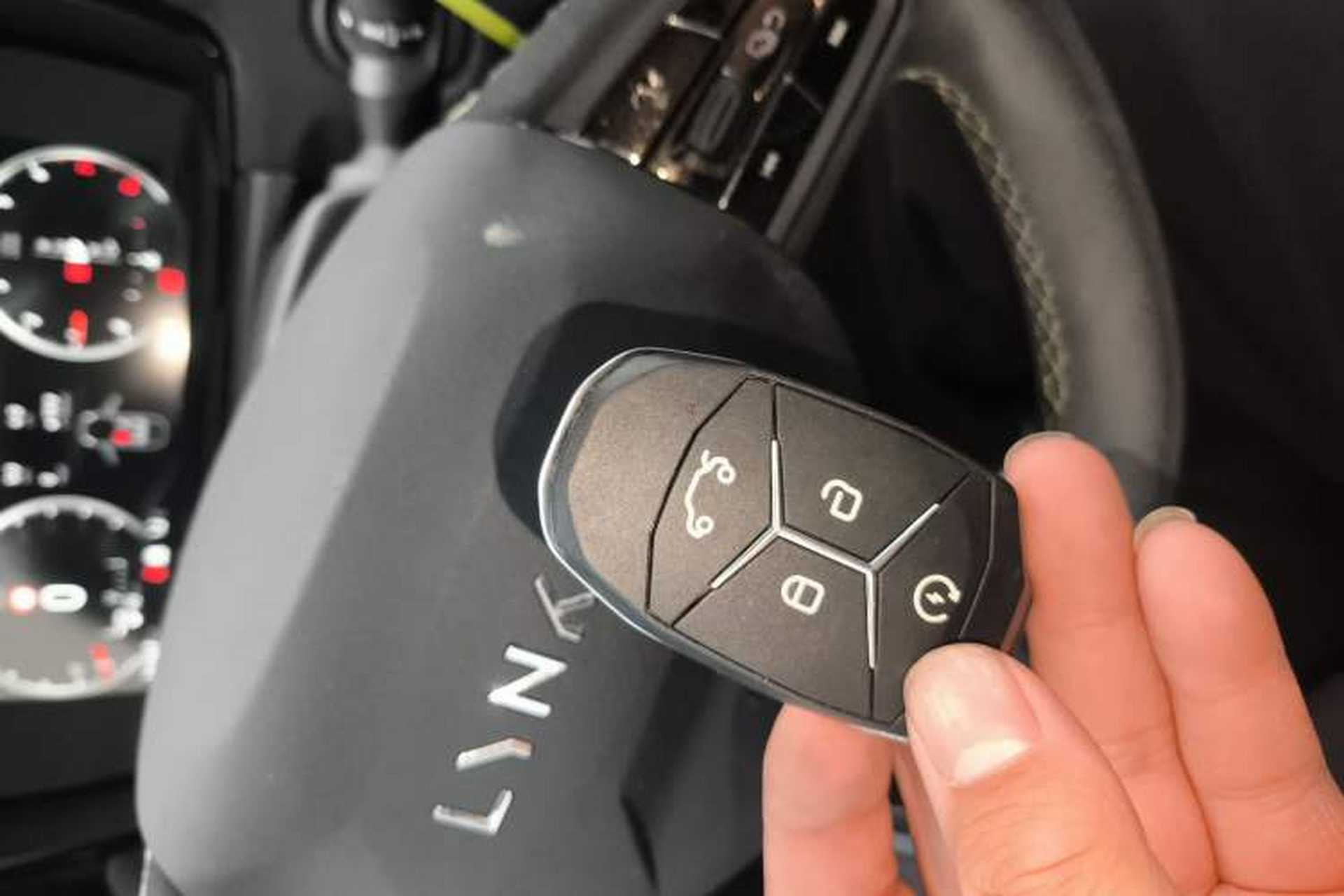 Used Lynk & Co 03 2021 03+ 2.0TD Automatic Wind-Chasing Edition Interior 1