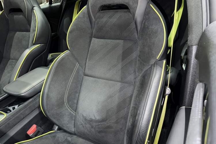 Used Lynk & Co 03 2021 03+ 2.0TD Automatic Wind-Chasing Edition Interior 5