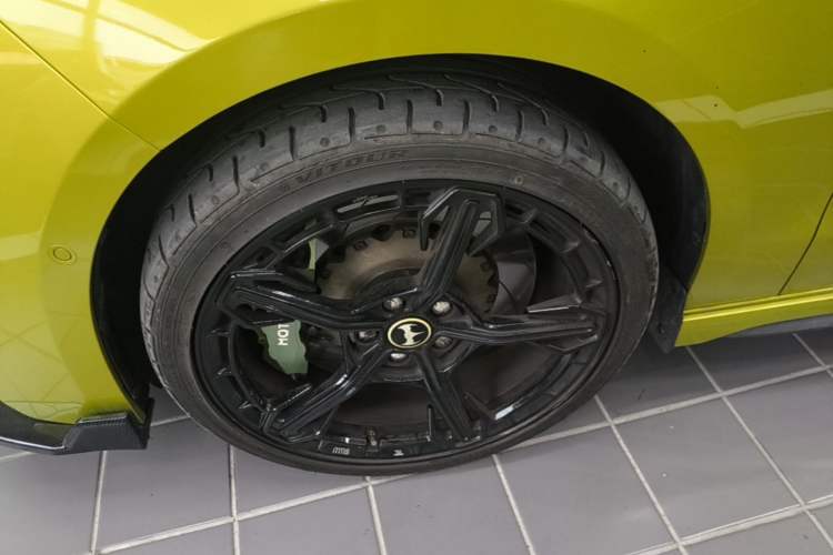 Used Lynk & Co 03 2021 03+ 2.0TD Automatic Wind-Chasing Edition Left Front Wheel Hub