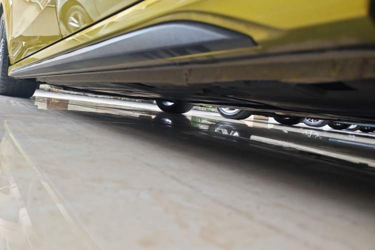 Used Lynk & Co 03 2021 03+ 2.0TD Automatic Wind-Chasing Edition Left Side Sill
