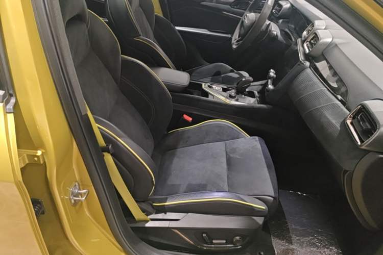 Used Lynk & Co 03 2021 03+ 2.0TD Automatic Wind-Chasing Edition Right Front Seat