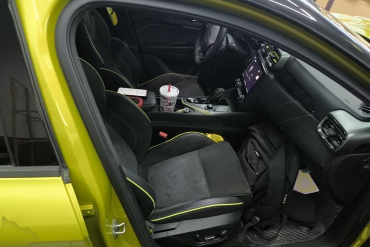 Used Lynk & Co 03 2021 03+ 2.0TD Automatic Wind-Chasing Edition Right Front Seat