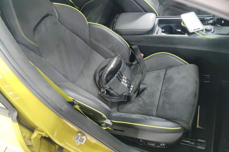 Used Lynk & Co 03 2021 03+ 2.0TD Automatic Wind-Chasing Edition Right Front Seat