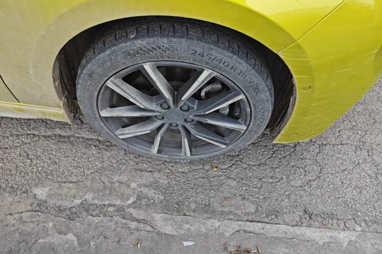 Used Lynk & Co 03 2021 03+ 2.0TD Automatic Wind-Chasing Edition Right Front Wheel Hub